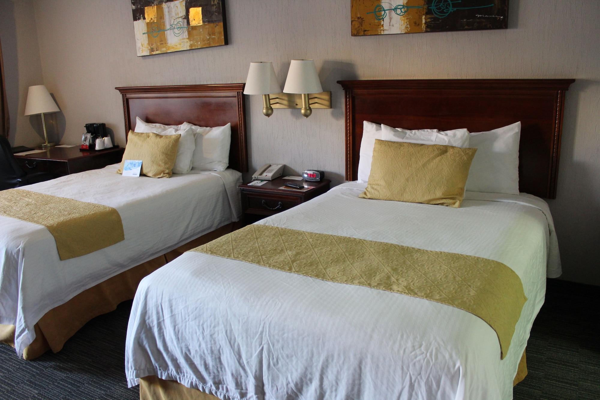 Quality Inn Пьедрас-Неграс Экстерьер фото