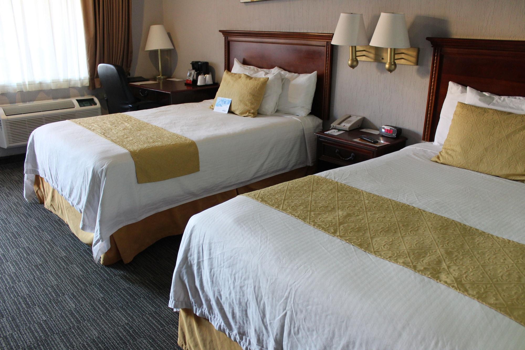Quality Inn Пьедрас-Неграс Экстерьер фото