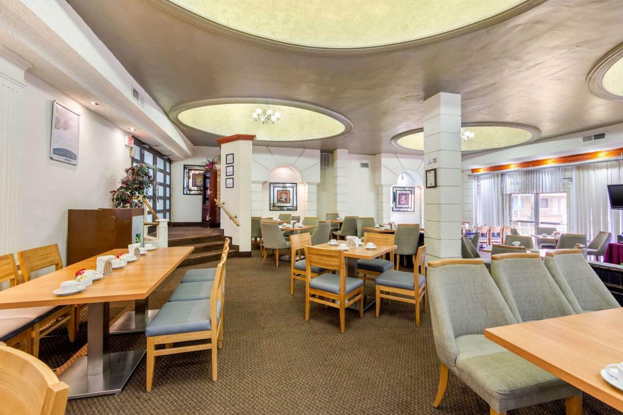 Quality Inn Пьедрас-Неграс Экстерьер фото